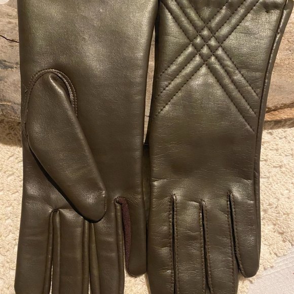 Vintage Chocolate Brown Vinyl Weather Gloves - Picture 2 of 6